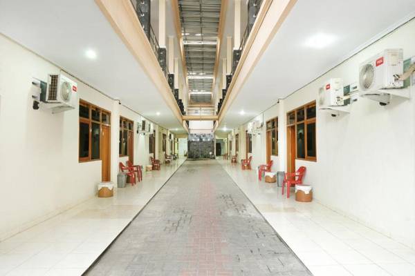 RedDoorz Plus @ Jalan Parangtritis 2