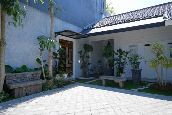 RedDoorz Syariah near Taman Pelangi Jogja 2