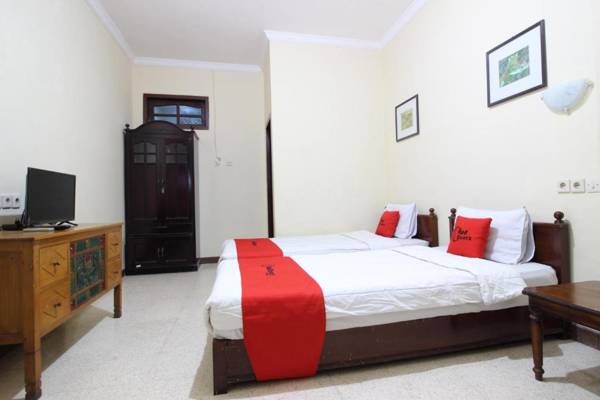 RedDoorz @ Mantrijeron 2