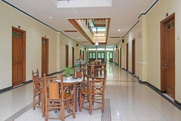 RedDoorz near XT Square Yogyakarta