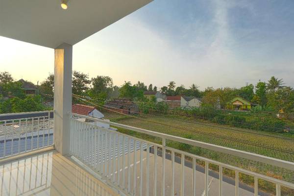 OYO 1542 Yessy Mansion