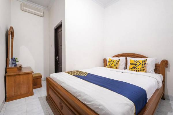 OYO 1806 Puri Arsita Homestay