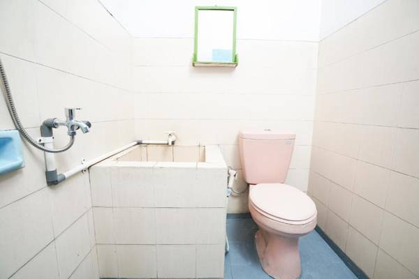 SPOT ON 2275 Omah Jm