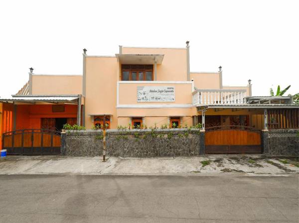 OYO 3715 Ndalem Jogja Cupuwatu Syariah