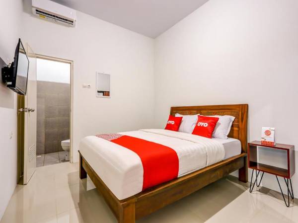 OYO 90099 Twin House