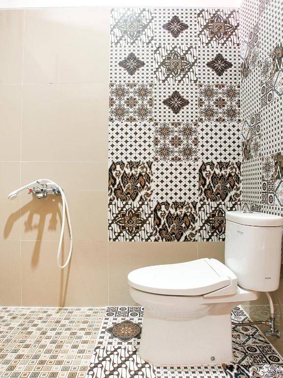 Urbanview Hotel Blok O International