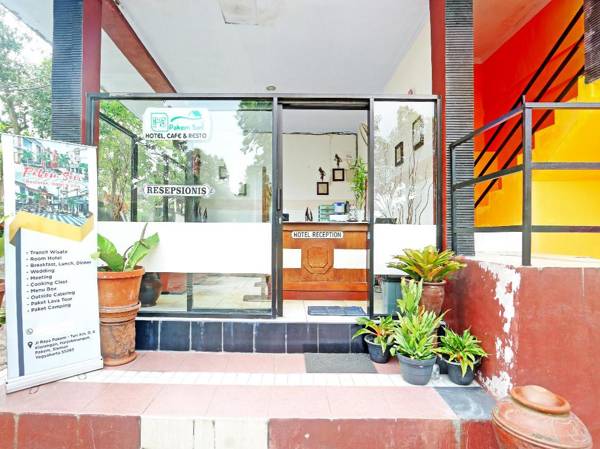 OYO 90878 Pakem Sari Hotel & Convetion