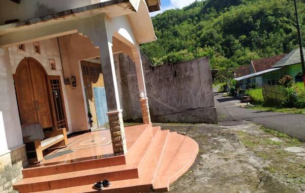 HOMESTAY MBAH CIP SRIHARJO - Standard Room