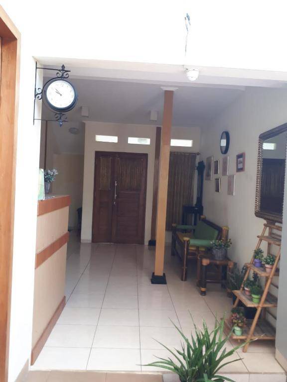 OYO 91264 Homestay Ngasem 83