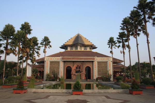 Singgahsini Rien House Condongcatur Yogyakarta