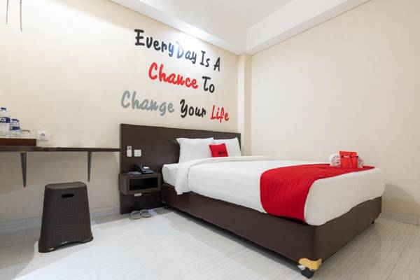 RedDoorz Plus at Harvest Inn Panakkukang