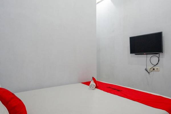 RedDoorz @ Jalan Adiyaksa Panakkukang