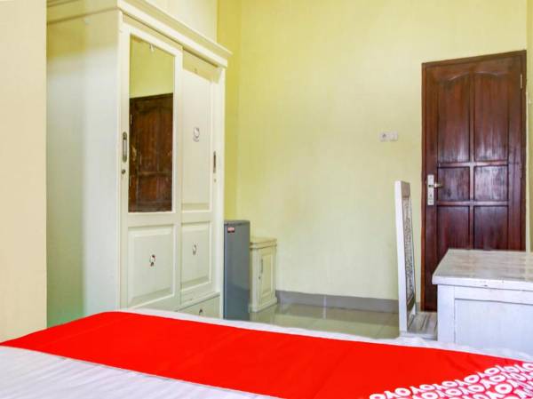 OYO 90019 Nana Guest House