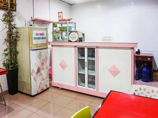 OYO 90965 Homestay Madu Makassar