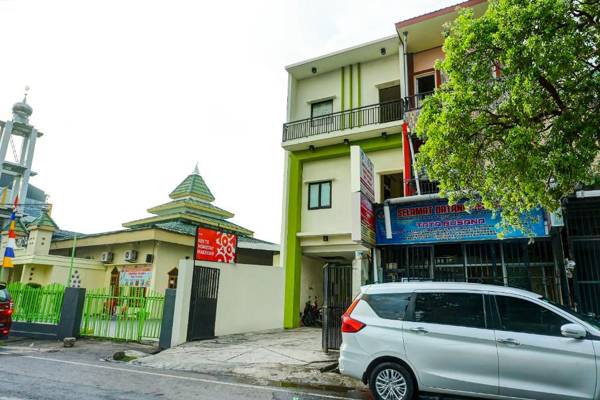 OYO 91182 Kos'ta Homestay Makassar