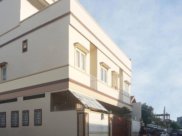 OYO 91316 Hh Guest House Makassar