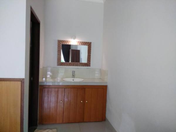 Putu's Paradise Guesthouse