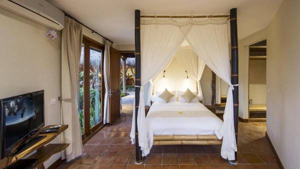 AU5OMP - Luxury Villa 5 BR in Ubud Bali with Private Area