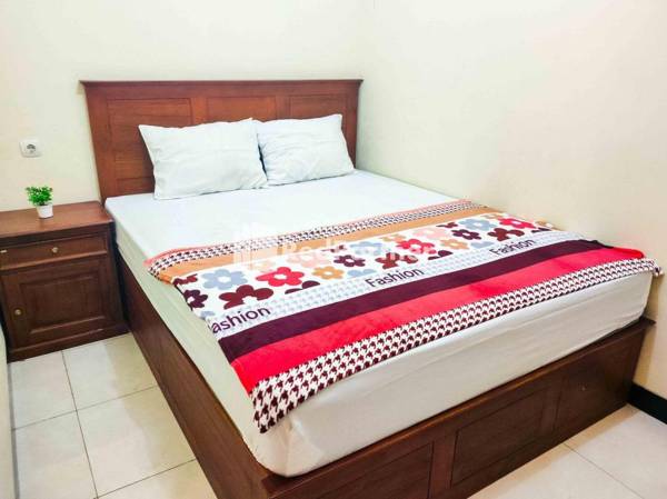 D'Yolland Guest House Syariah RedPartner