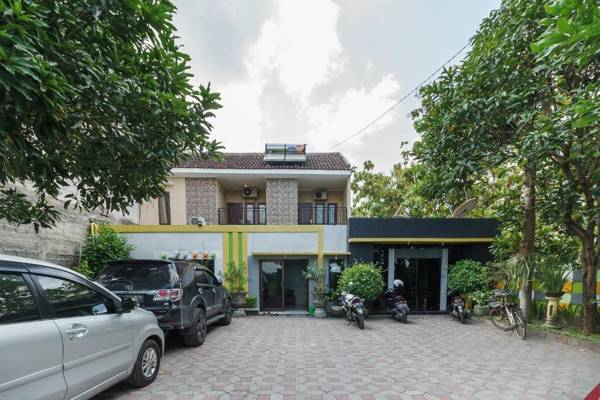 RedDoorz Syariah @ Colomadu 2