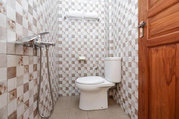 RedDoorz near Rumah Sakit Ortopedi Dr Soeharso