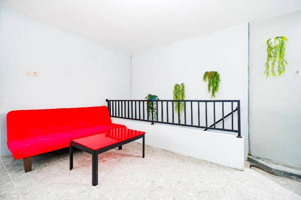 OYO 2545 Maddava House