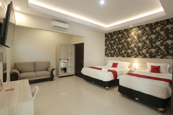 RedDoorz Plus near Solo Paragon Mall