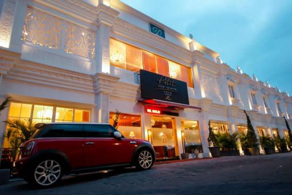 Petit Boutique Hotel