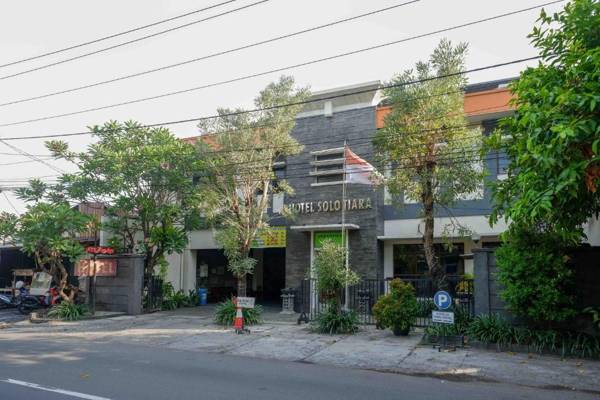 Urbanview Hotel Solo Tiara