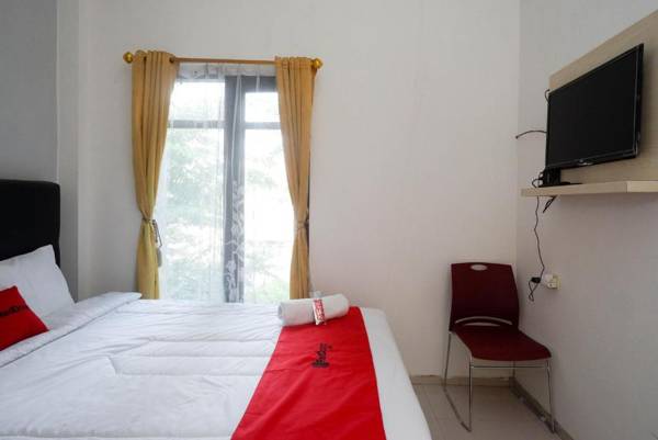 RedDoorz @ Kratonan Solo