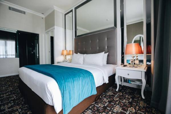 Golden Tulip Legacy Surabaya