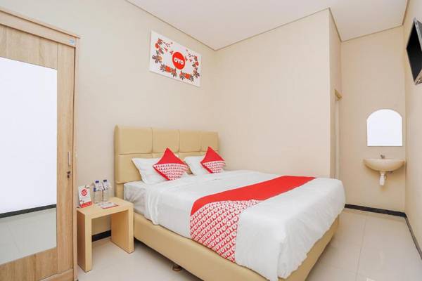 OYO 331 Osuko Residence