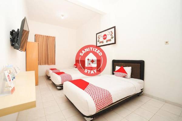 OYO 485 Marcello Residence