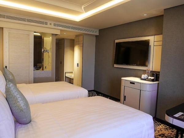 Grand Mercure Surabaya City