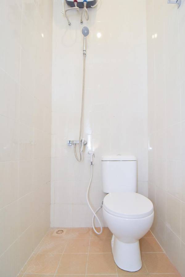 OYO 1060 Rungkut Mejoyo Selatan