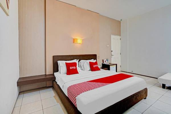 OYO 90075 Feliz Hotel