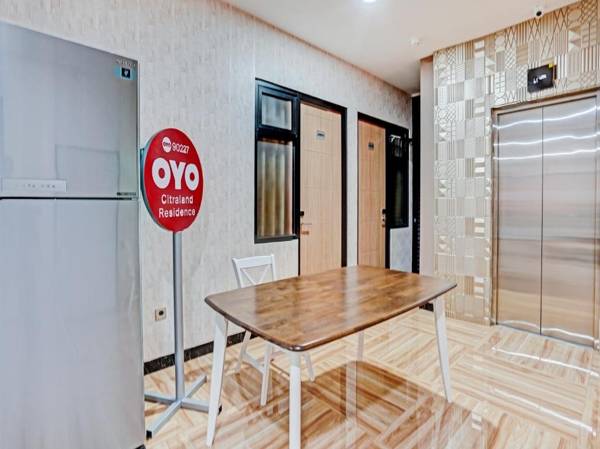 OYO 90227 Citraland Residence
