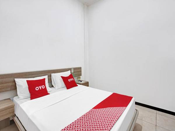 OYO 90442 Almeira Homestay Syariah Sub