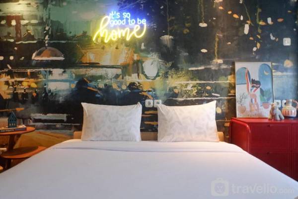 Exquisite 1BR Apartment at Puri Mas By Travelio