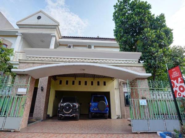 OYO 90611 Griya Kutisari V Residence