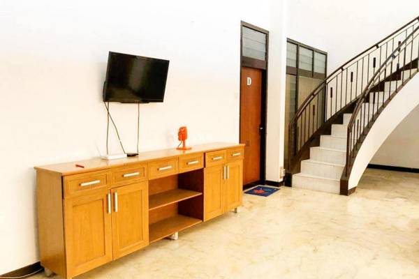 KoolKost near Universitas Wijaya Kusuma (Minimum Stay 30 Nights)