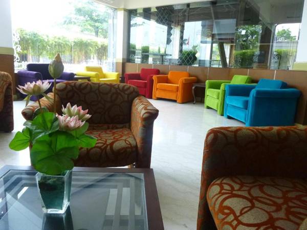 Hotel New Puri Garden Semarang RedPartner