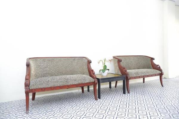 Ayuning Guest House Syariah Semarang RedPartner