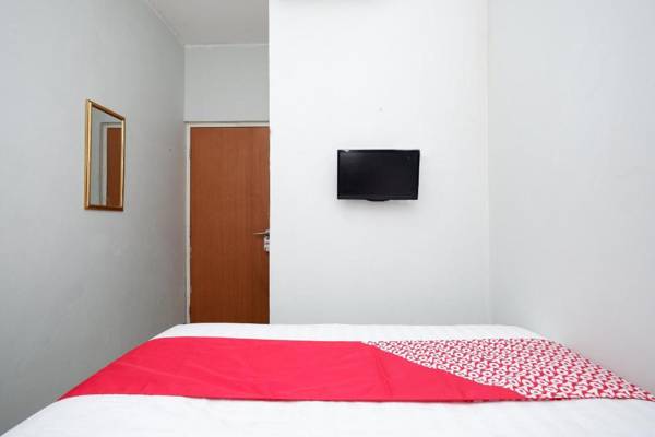 OYO 1565 Palebon Residence