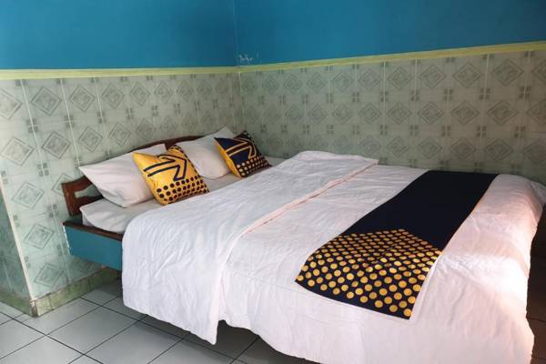 SPOT ON 90100 Hotel Kediri Bandungan