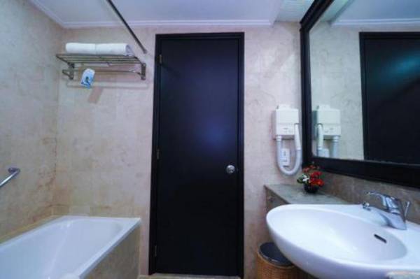 Hotel Grand Arkenso Parkview Simpang Lima Semarang