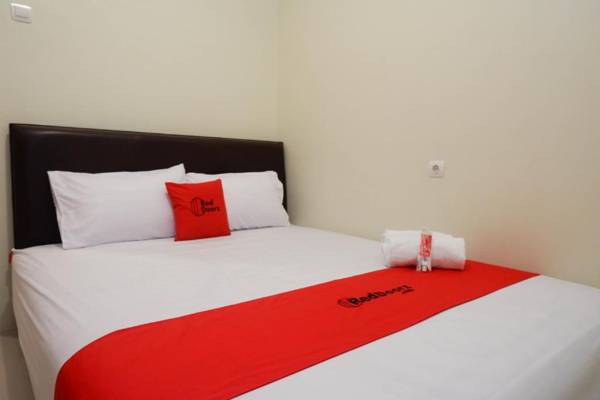 RedDoorz Syariah @ Kelud Sampangan