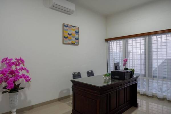 Urbanview Hotel MS Rooms Inn Simpang Lima