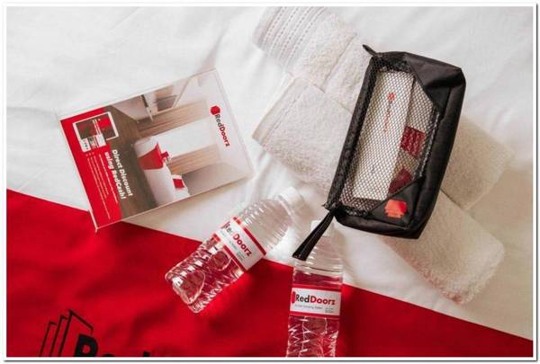 RedDoorz Syariah near Universitas Jenderal Soedirman 2