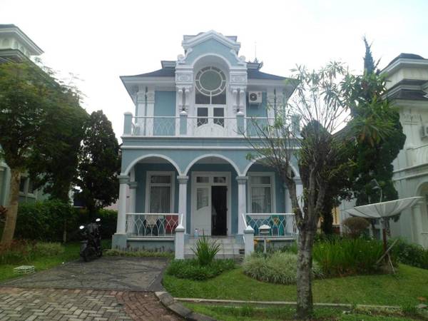 Villa Kota Bunga Protea